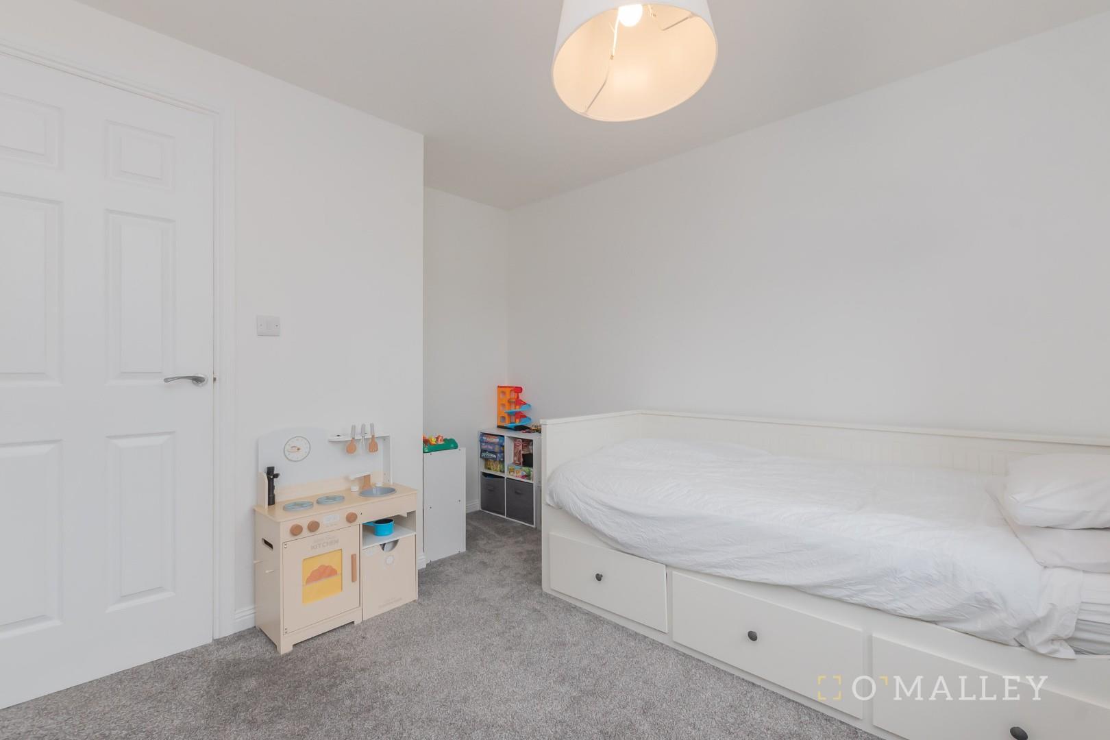 31. Bedroom 3 3.jpg